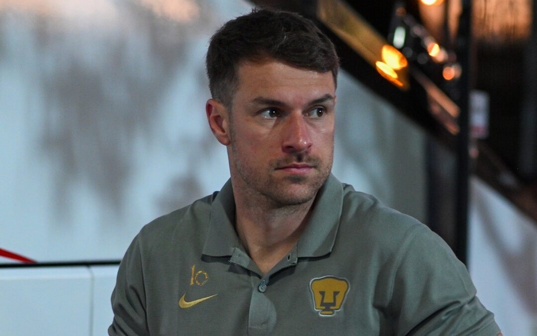 Aaron Ramsey revela que Pumas le rescindió el contrato a pesar de su recuperación