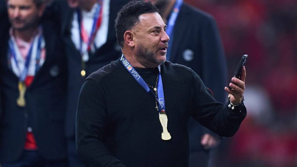 Antonio Mohamed ESTALLA contra David Faitelson en TUDN: VIDEO IMPACTANTE