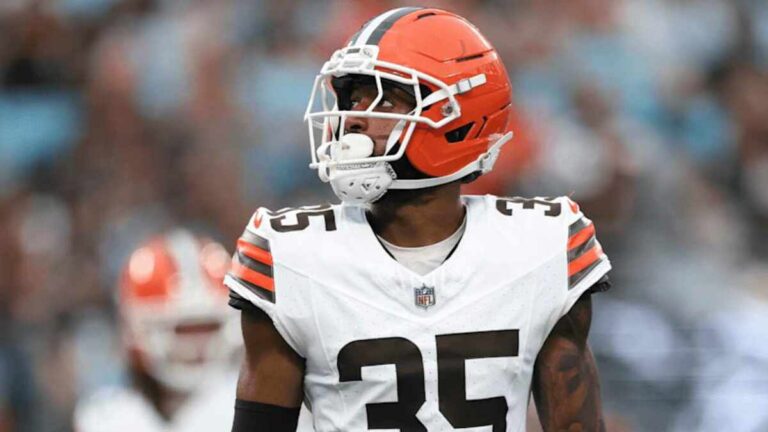 Raiders Refuerzan su Plantel con Chigozie Anusiem y Despiden a Kyu Blu Kelly por Lesión