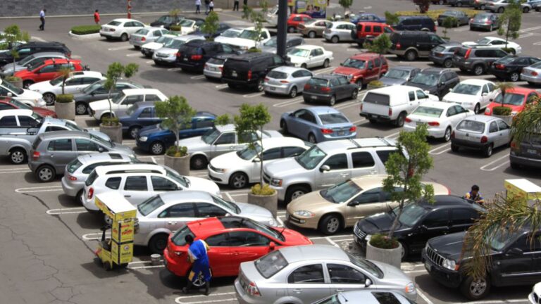 Estacionamientos Gratis en Plazas Comerciales: ¡Una Nueva Propuesta para Poblanos!