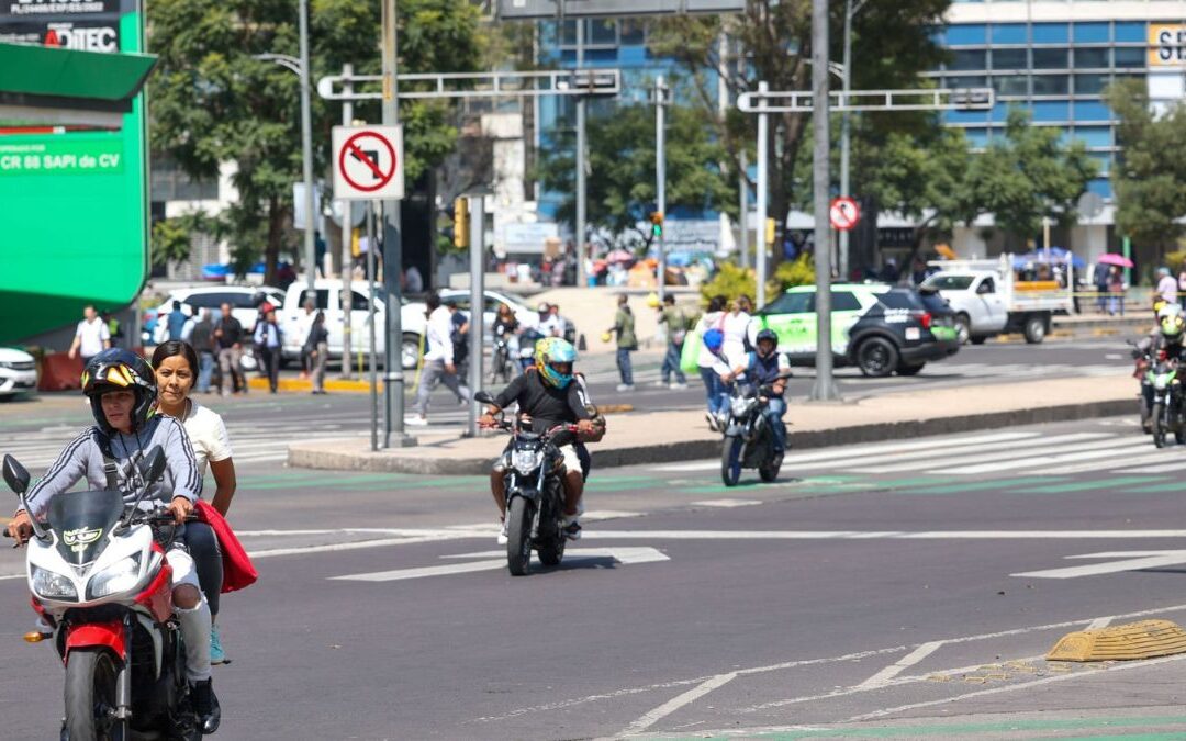 Hoy No Circula: Descubre qué autos descansan en CdMx y Edomex hoy 31 de diciembre de 2025