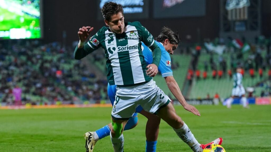 Santiago Muñoz busca dejar Santos y llama la atención de San Luis