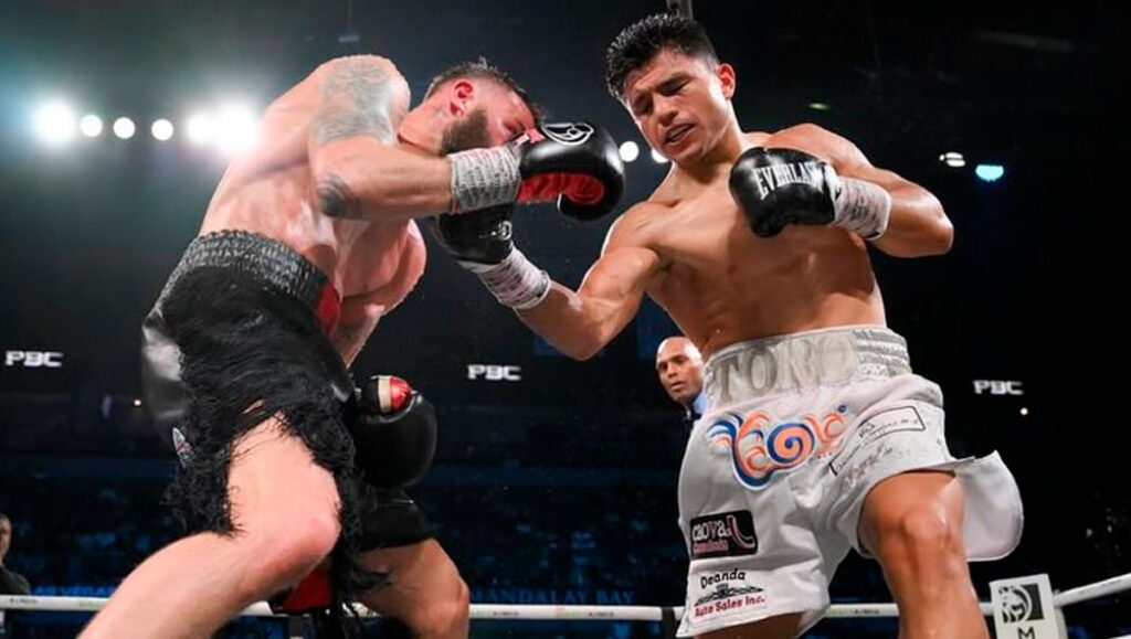 Cinturón de Crawford: Toro Reséndiz se Corona Nuevo Campeón Mexicano Tras Vencer a Canelo Álvarez