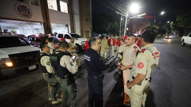 Bomberos de Guadalajara y Zapopan Apagan 45 Fogatas en Año Nuevo