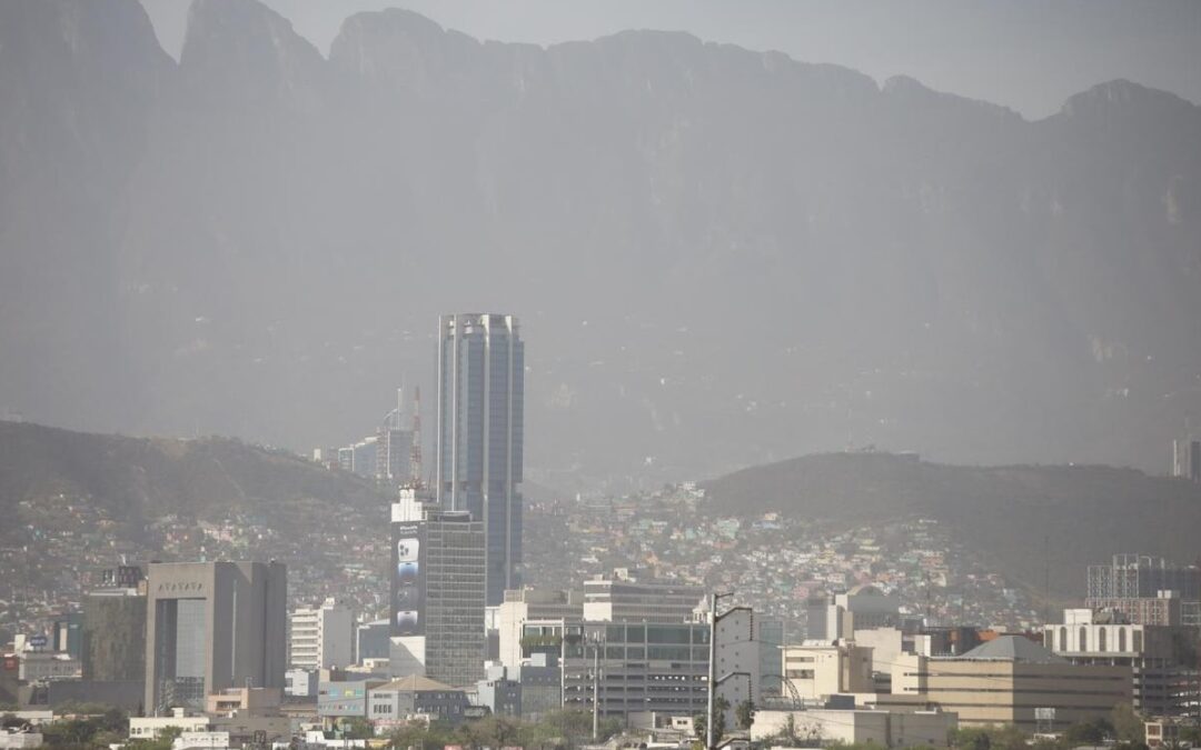La Calidad del Aire en Monterrey se Deteriora Tras Fiesta de Año Nuevo con Pirotecnia