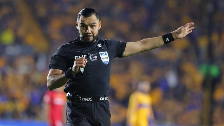 Pollo Ortiz: ‘Los Equipos de Fútbol están Vetando Árbitros, lo que Lleva a la Llegada de Extranjeros’