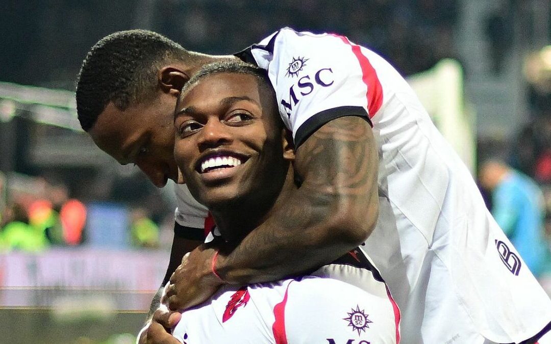 El Milan supera al Cagliari y se convierte en líder momentáneo: debuta el sustituto de Santi Gimenez