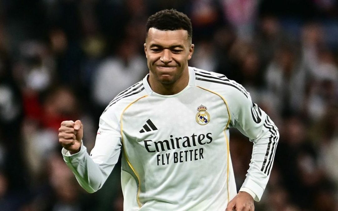 Descubre el MiTag Duo de Real Madrid: el regalo navideño ideal para los viajeros del Mundial FIFA 2026