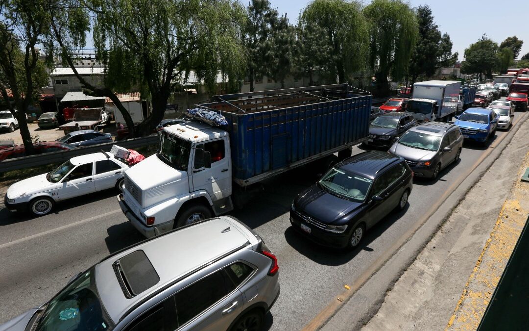Hoy No Circula en CdMx y Edomex: Descubre qué autos descansan el domingo 4 de enero de 2026