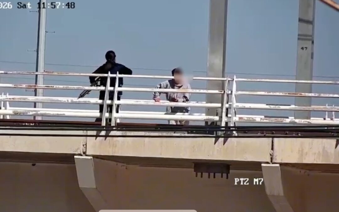 Rescate Heroico: Policías de Tlaquepaque Salvan a Mujer en la Central Nueva