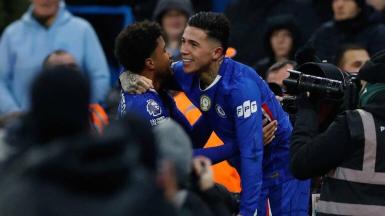 Enzo Fernández Salva un Empate Dramático para el Chelsea contra el Manchester City