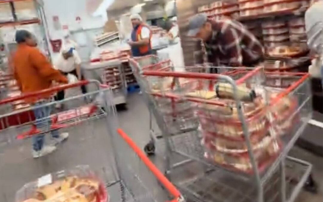 ¡Compradores Compulsivos Capturados! La Locura por las Roscas de Reyes en Costco Guadalajara