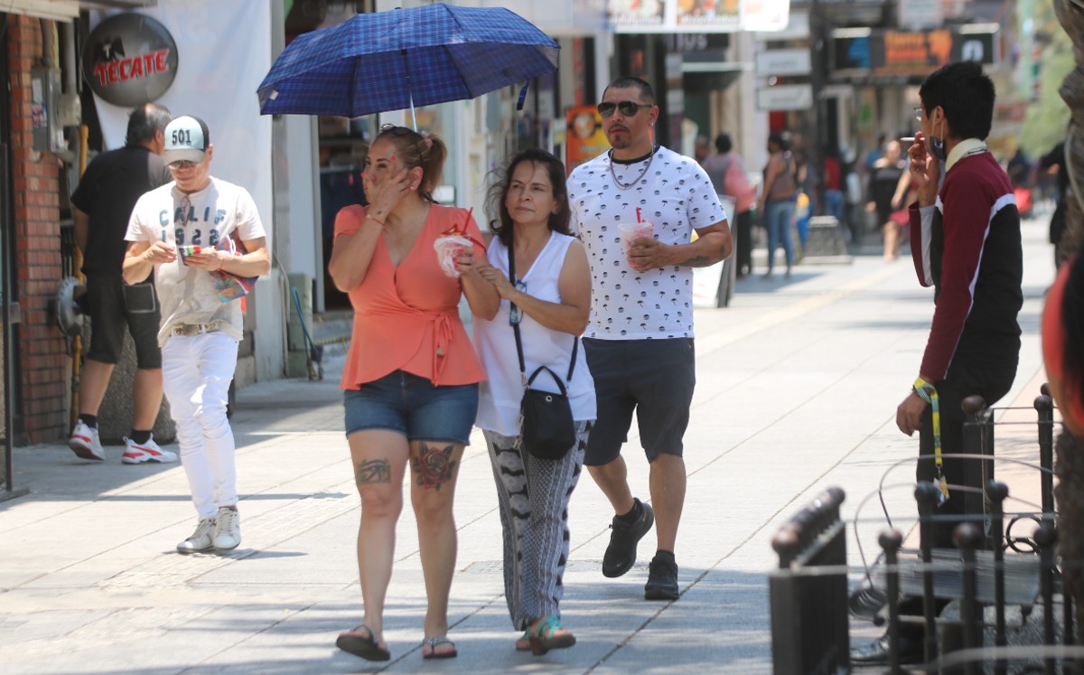 calor-en-monterrey-leonel-rocha