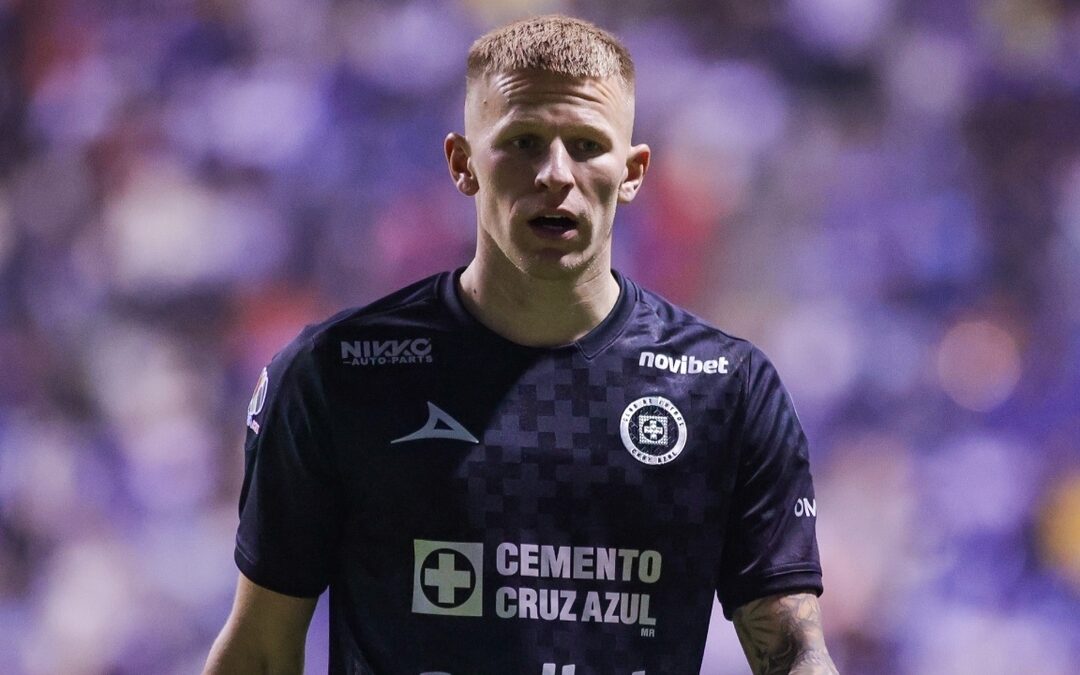 Houston Dynamo Aspira a Incorporar a Mateusz Bogusz; Cruz Azul Considera Su Salida