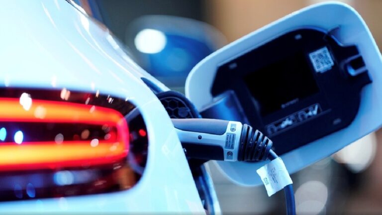 Tragedia en Lubbock: Niño de 5 años muere tras ser atropellado por automóvil eléctrico