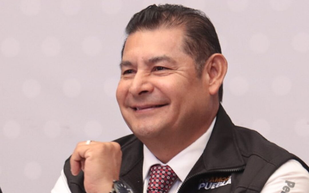 Armenta Denuncia la Inacción de Alcaldes del Triángulo Rojo ante Deshuesaderos de Vehículos