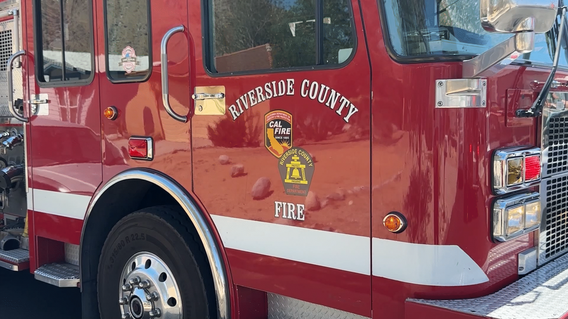 bomberos-controlan-incendio-de-mantillo-en-thermal-4dbc