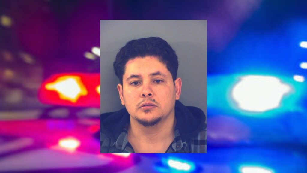 Conductor ebrio arrestado tras choque en sentido contrario en Loop 375