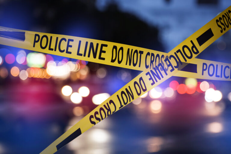 Accidente en Las Vegas: Mujer de 27 Años Fallece Tras Choque Fatal contra Pilar de Concreto