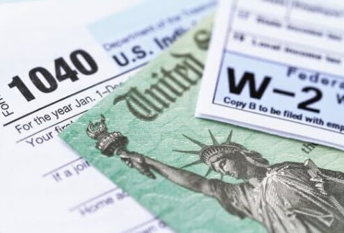 IRS recomienda una revisión fiscal a mitad de año para evitar sorpresas en la temporada de impuestos