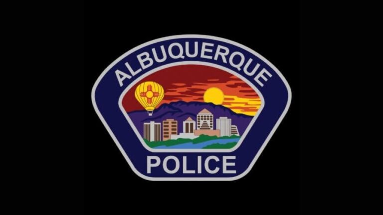Muere peatón tras ser atropellado en Albuquerque