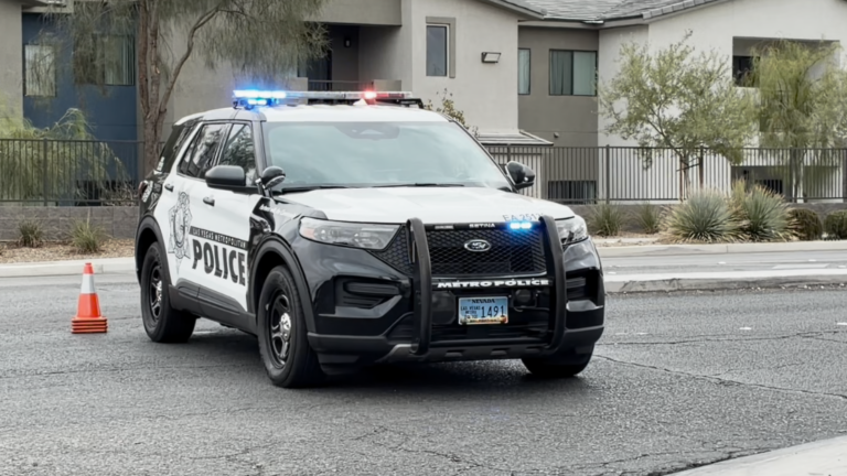 Tragedia en Las Vegas deja a motociclista de 23 años hospitalizada en estado crítico